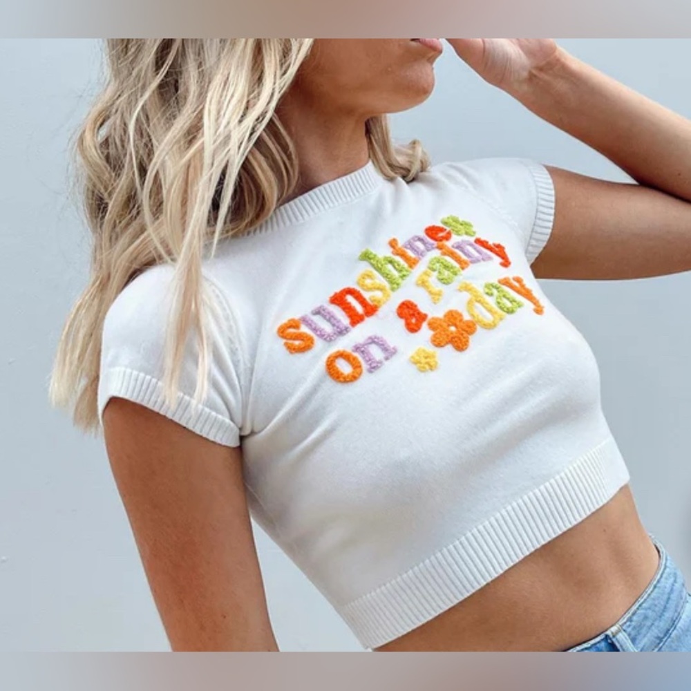 NWT Princess Polly is White Graphic knit top